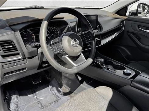 Used 2023 Nissan Rogue SV AWD/4WD image 11