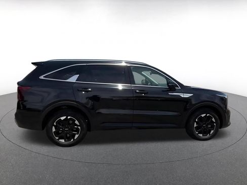 Used 2024 Kia Sorento S FWD image 16