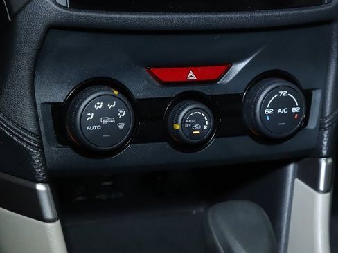 Certified 2023 Subaru Forester Premium image 28