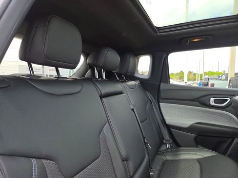 Used 2023 Jeep Compass Latitude w/ Sun and Sound Group image 14