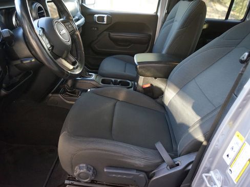 Used 2019 Jeep Wrangler Unlimited Sport AWD/4WD image 27