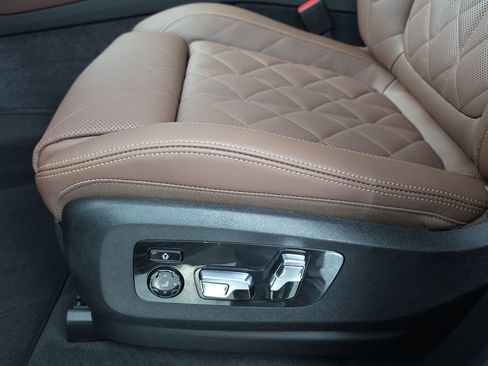 New 2026 BMW X5 xDrive40i w/ M Sport Package AWD/4WD image 28
