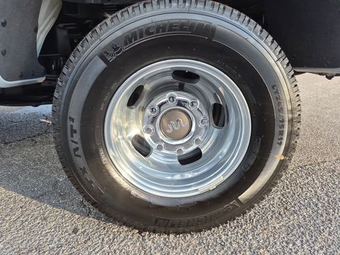 New 2026 Ford F350 King Ranch w/ Chrome Package image 14