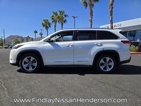 Used 2017 Toyota Highlander Limited w/ Carpet Mat Package AWD/4WD image 3
