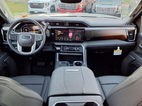 New 2026 GMC Sierra 2500 Denali w/ Denali Reserve Package image 4