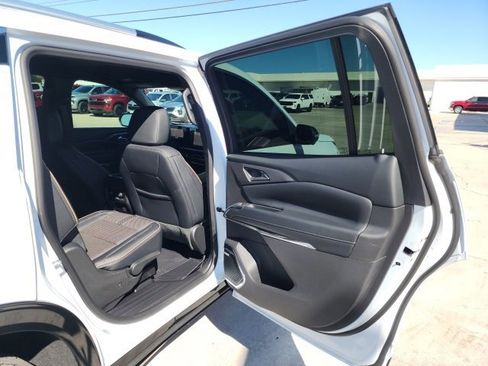 New 2026 Chevrolet Traverse High Country w/ LPO, Floor Liner Package image 26