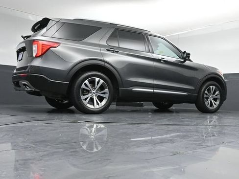 Used 2020 Ford Explorer Platinum w/ Premium Technology Package AWD/4WD image 45