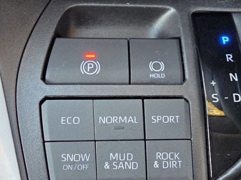 Used 2024 Toyota RAV4 LE image 14