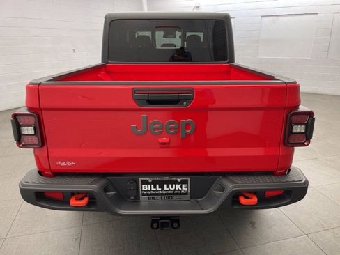 New 2025 Jeep Gladiator Mojave w/ Safety Group image 4