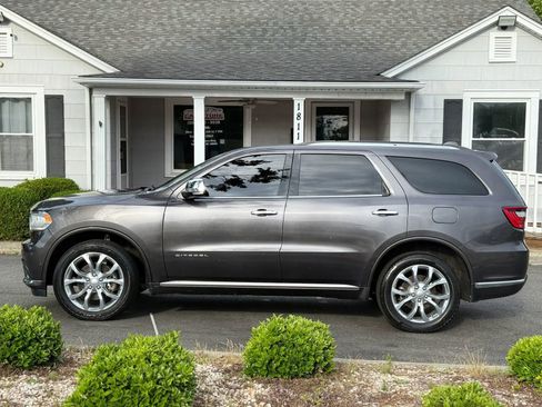 Used 2018 Dodge Durango Citadel w/ Technology Group AWD/4WD image 3