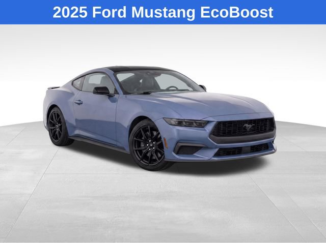 Used 2025 Ford Mustang Coupe RWD image 2