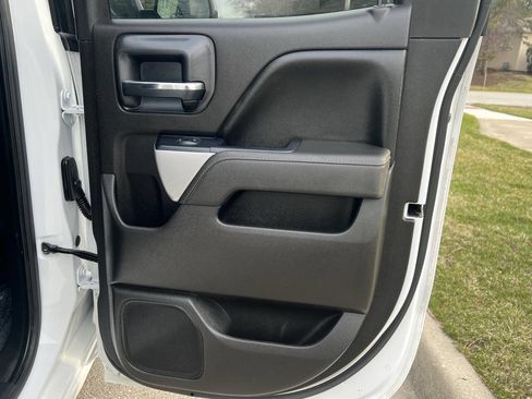 Used 2017 Chevrolet Silverado 1500 LT w/ All Star Edition image 23