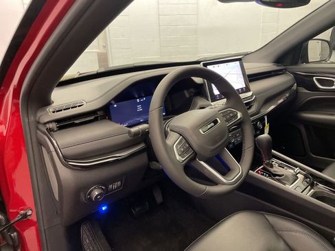 New 2026 Jeep Compass Limited w/ Sun, Sound & Navigation Group image 15