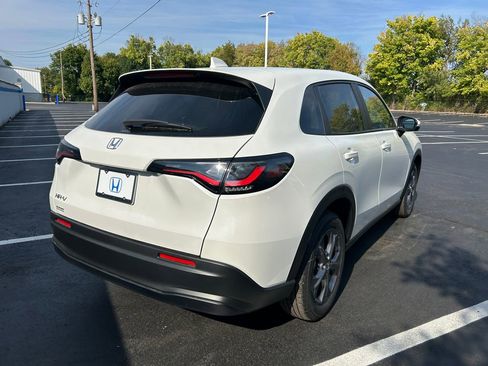 Used 2026 Honda HR-V LX image 5