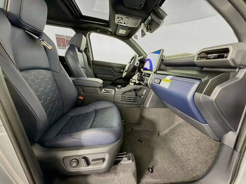 New 2026 Toyota 4Runner Platinum AWD/4WD image 29