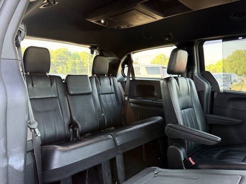 Used 2019 Dodge Grand Caravan GT FWD image 21
