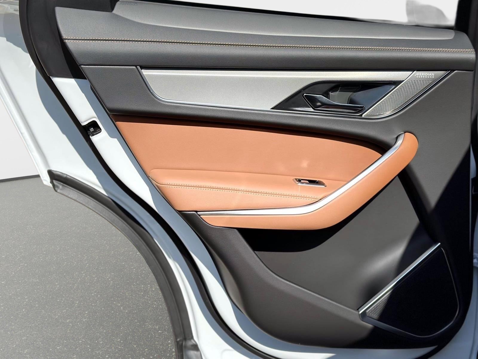 New 2026 Jaguar F-PACE R-Dynamic S AWD/4WD image 8