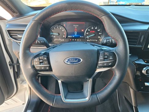 Used 2023 Ford Explorer ST-Line w/ Class IV Trailer Tow Package image 14