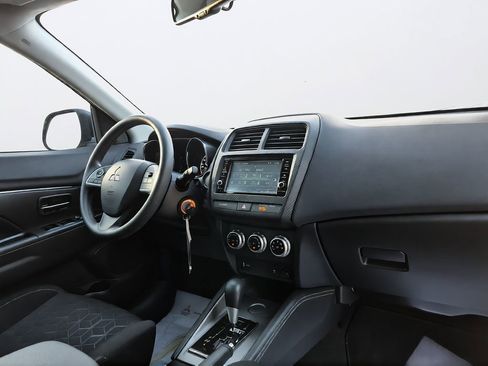Used 2022 Mitsubishi Outlander Sport ES FWD image 30
