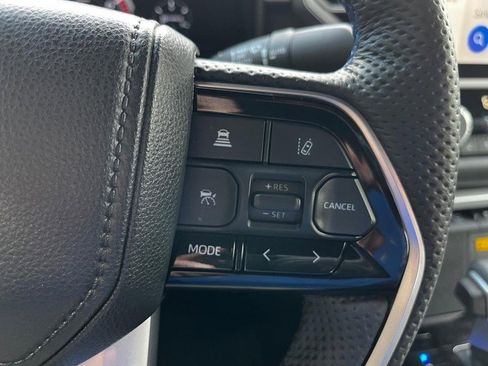 Used 2024 Toyota Tundra Platinum image 19