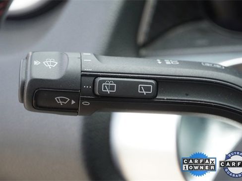 Used 2023 Mercedes-Benz GLB 35 AMG 4MATIC w/ Parking Assistance Package image 31