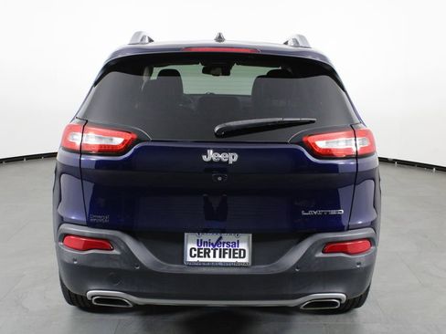 Used 2016 Jeep Cherokee Limited w/ Luxury Group FWD image 10