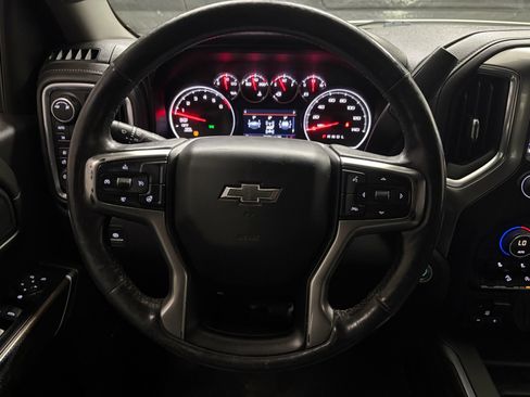Used 2019 Chevrolet Silverado 1500 LT Trail Boss AWD/4WD image 13
