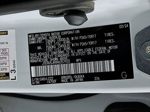 Certified 2024 Toyota 4Runner TRD Off-Road Premium w/ Off Road Premium Plus Package AWD/4WD image 33