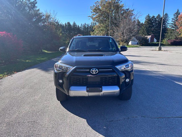 Used 2021 Toyota 4Runner TRD Off-Road Premium w/ Moonroof Package AWD/4WD image 8