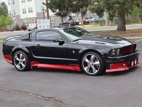 Used 2007 Ford Mustang Coupe RWD image 2