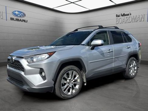 Used 2019 Toyota RAV4 XLE Premium w/ Cold Weather Package AWD/4WD image 10