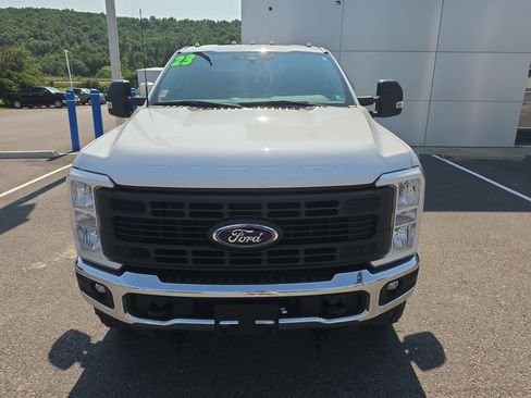 Used 2023 Ford F350 XL w/ XL Off-Road Package AWD/4WD image 9
