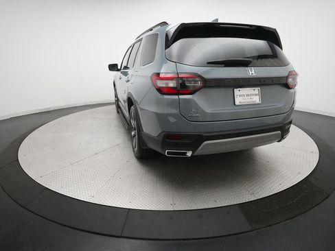 Certified 2024 Honda Pilot Elite image 36