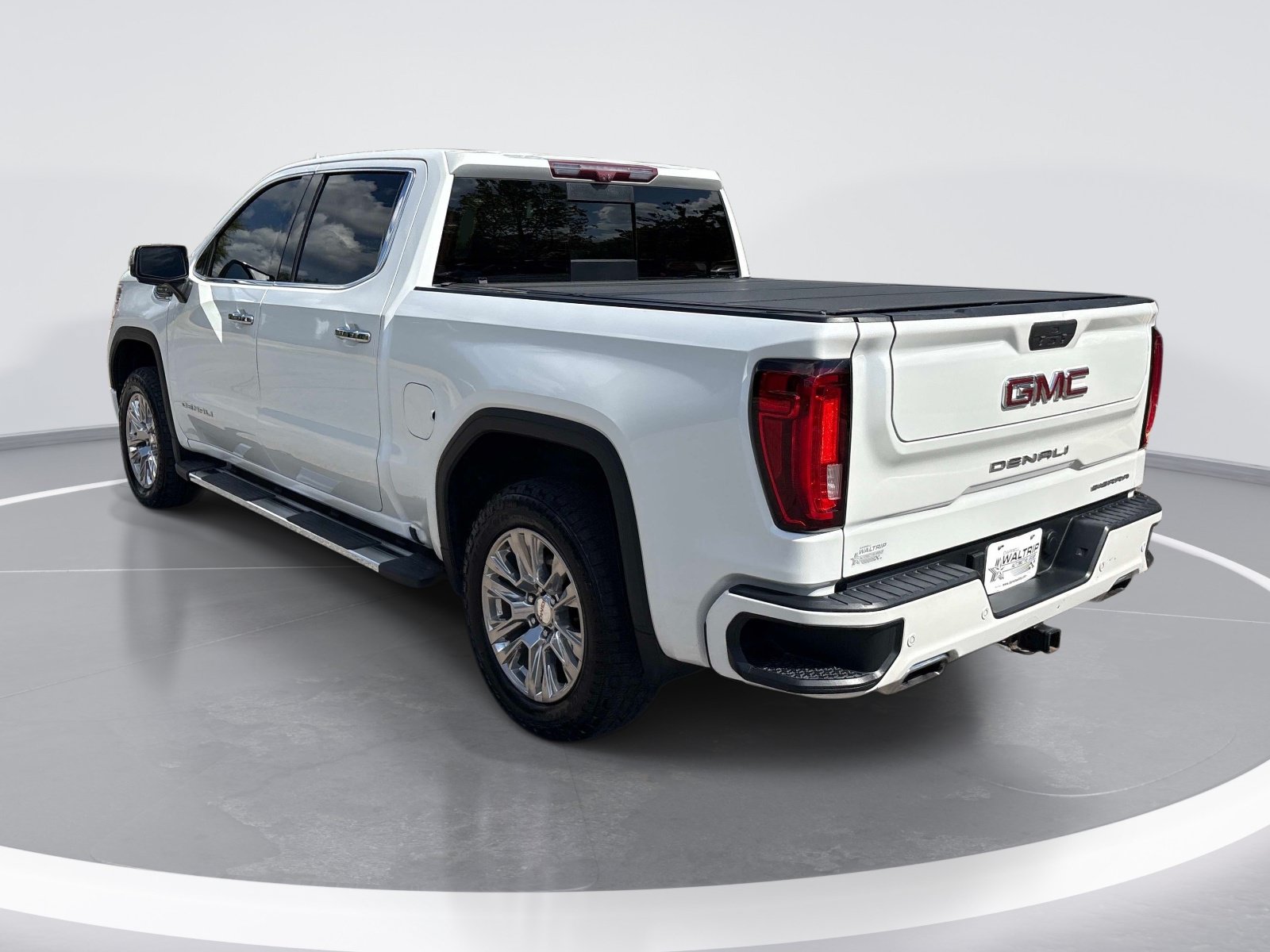 Used 2020 GMC Sierra 1500 Denali w/ Technology Package AWD/4WD image 6