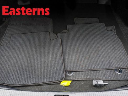 Used 2023 Toyota Camry SE image 9