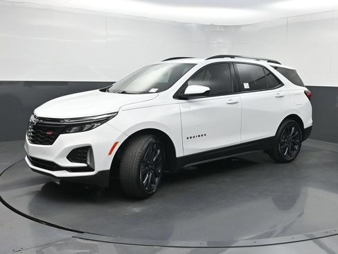 Used 2024 Chevrolet Equinox RS FWD image 19