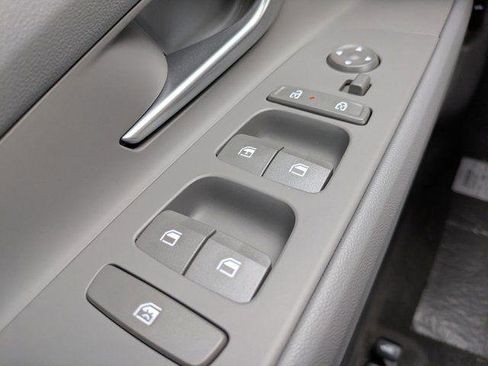 New 2026 Hyundai Elantra SE FWD image 15