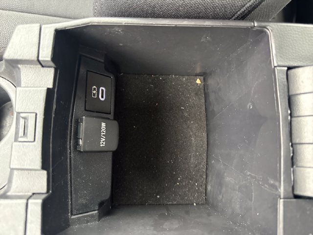 Used 2025 Toyota Corolla LE FWD image 25