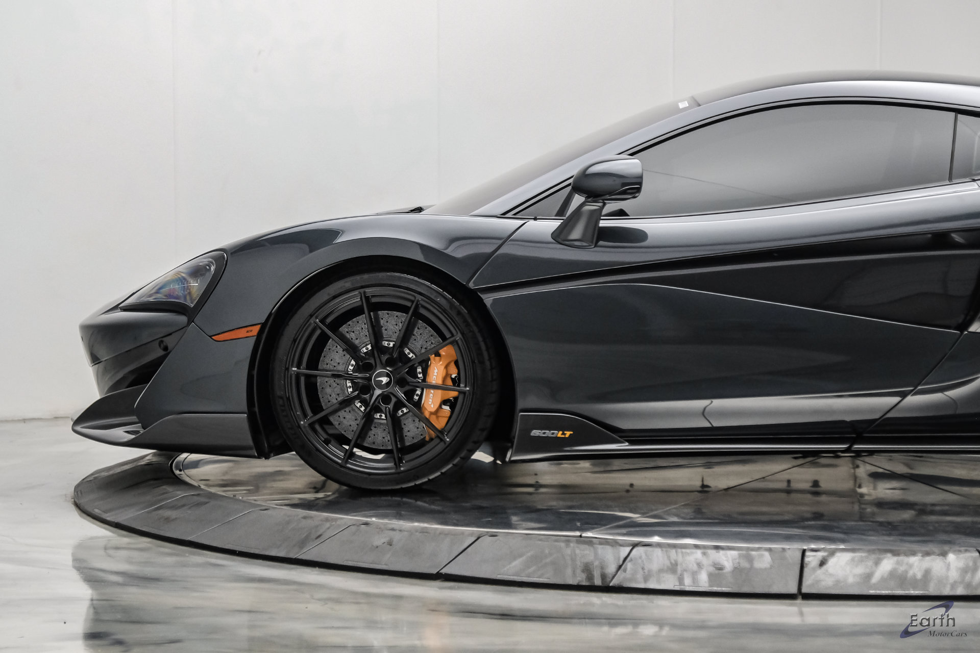 Used 2019 McLaren 600LT RWD image 10