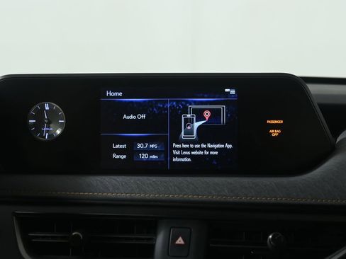 Used 2019 Lexus UX 200 w/ Premium Package FWD image 22