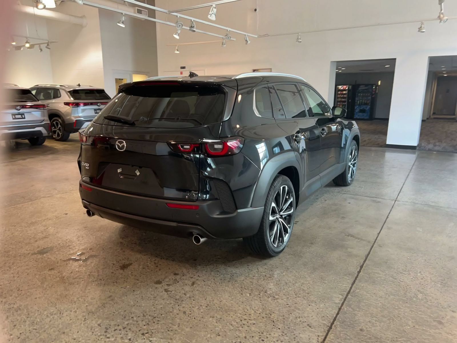 Used 2026 MAZDA CX-50 AWD 2.5 S w/ Premium Package image 13