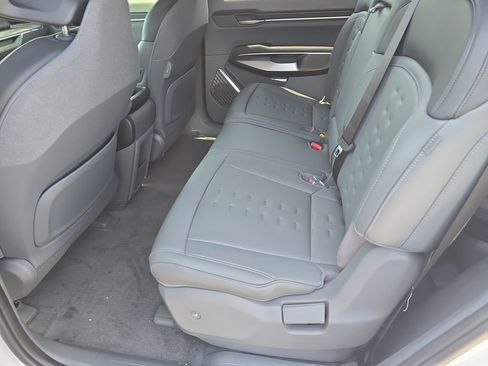 New 2026 Kia EV9 Wind AWD/4WD image 17