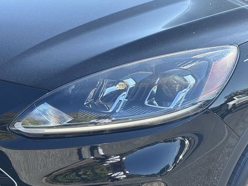 Used 2022 Ford Escape SEL w/ SEL Stealth AWD Package image 6