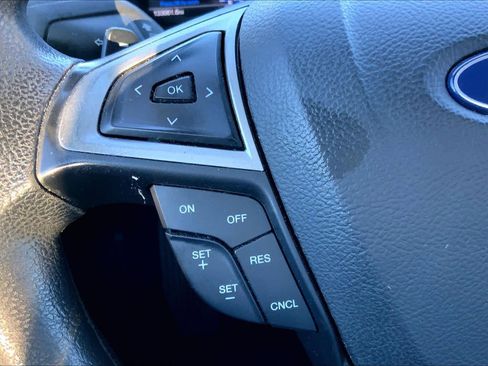 Used 2018 Ford Fusion SE w/ Fusion SE Technology Package image 20