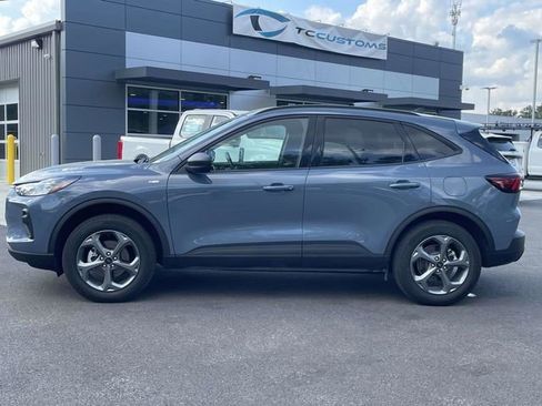 Certified 2025 Ford Escape ST-Line w/ Cold Weather Package image 26