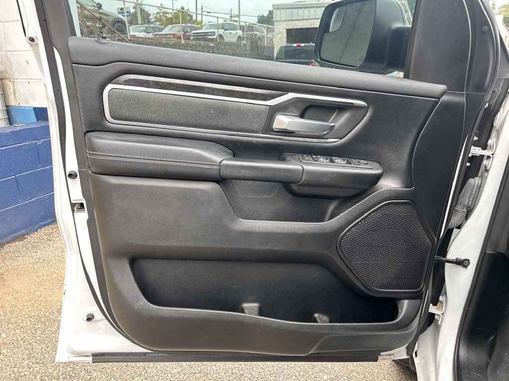 Used 2022 RAM 1500 Big Horn RWD image 9