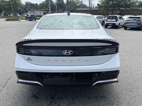 Certified 2025 Hyundai Sonata SEL FWD image 6