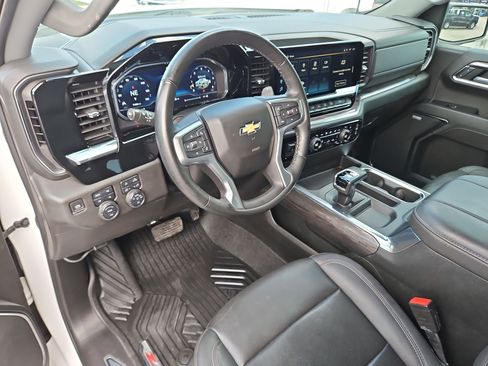 Used 2023 Chevrolet Silverado 1500 LTZ image 10