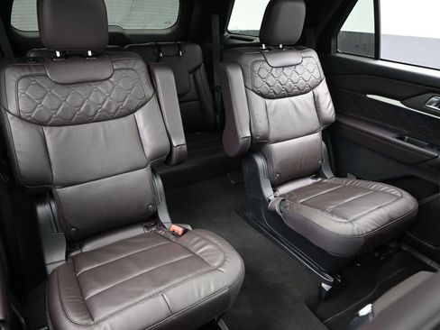 New 2026 Ford Explorer Platinum w/ LUX Leather Package image 33