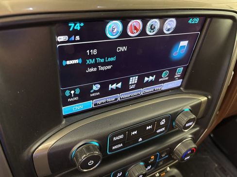 Used 2017 Chevrolet Silverado 1500 High Country image 33